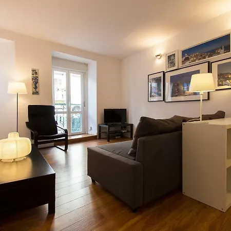 아파트 Typical Tailor Made Flat In Graca 리스본