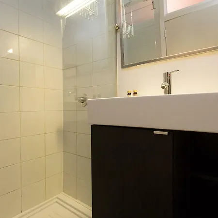 Typical Tailor Made Flat In Graca Apartmán