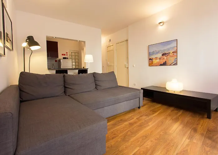 Typical Tailor Made Flat In Graca Διαμέρισμα *